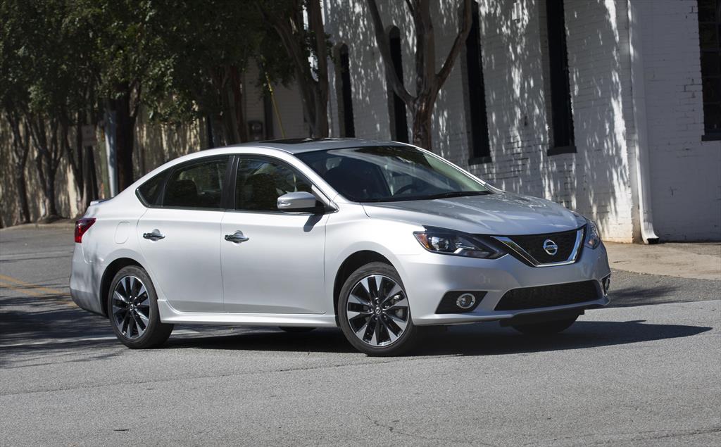 Nissan Sentra SR Turbo (2017) Nissan Sentra SR Turbo (2017)