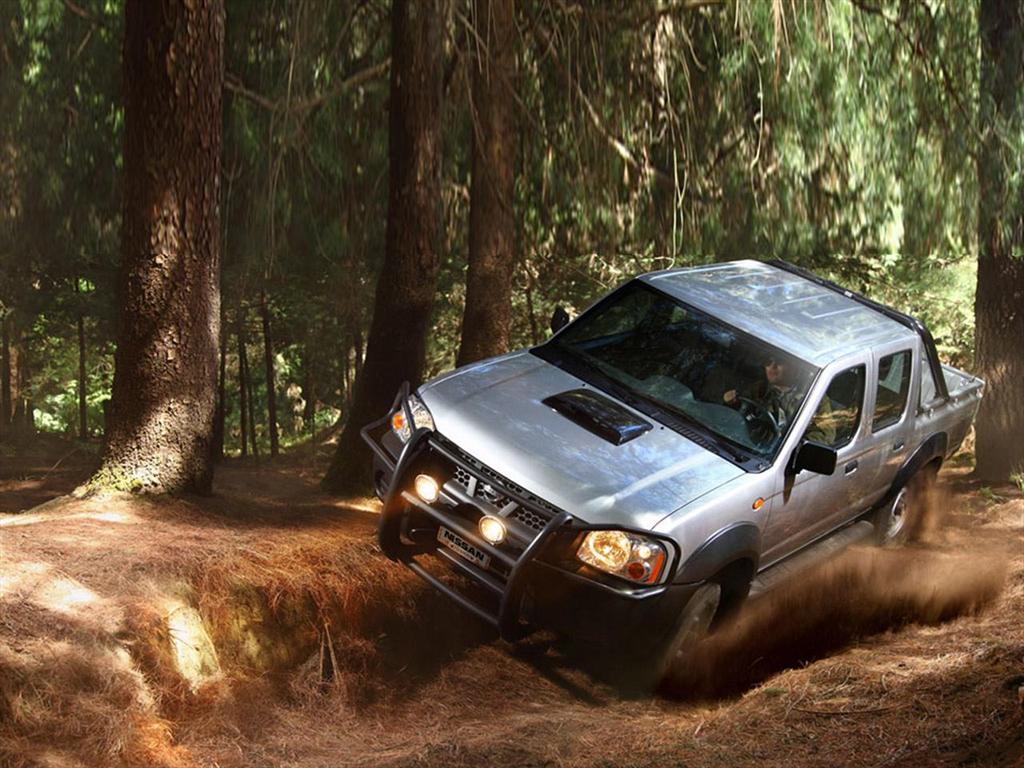 Nissan NP300 2.5L Diesel Chasis 4x2 (2014)